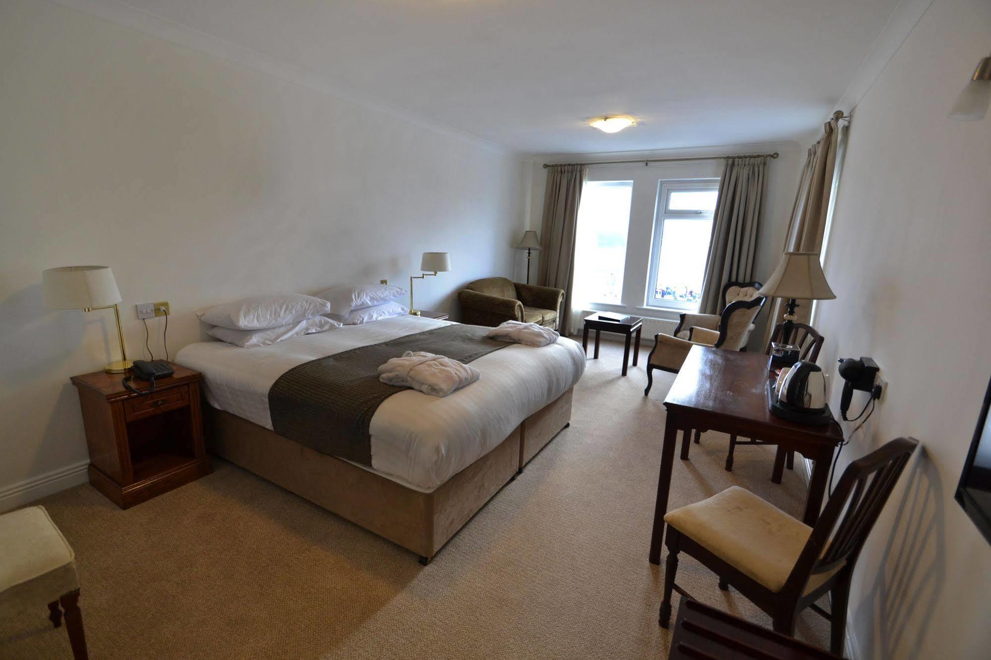 Bay View Hotel Killybegs Bagian luar foto